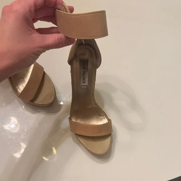 Steve Madden Tan Platform Heels Sandals - Picture 5 of 7
